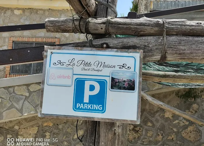 La Petite Maison - Panoramic Di Teresa De Martino